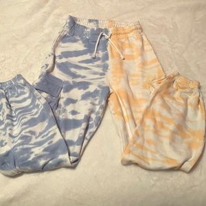Two-toned tie dye sweats w/ cargo pockets